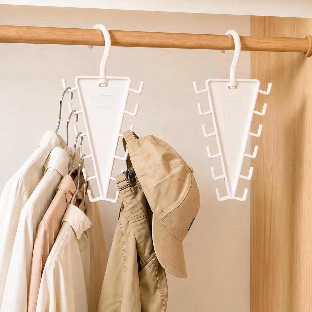 V-Shape Multi-Hook Closet Hanger Organizer - Available in 2, 4, or 8 Pieces, Featuring 12 Hooks for Space-Saving Storage Efficiency